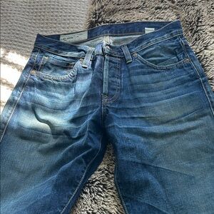 Imogene + Willie low rise dark wash  jeans, size 28